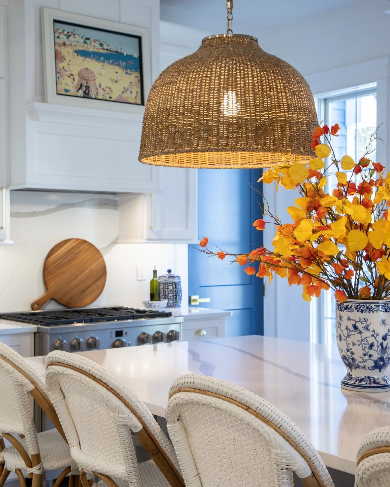 It&rsquo;s the little things that make a listing unforgettable.
Rattan pendant lights, bright countertops, and thoughtful design details &mdash; captured to show buyers exactly what makes this kitchen special.
Detail photography transforms listings f