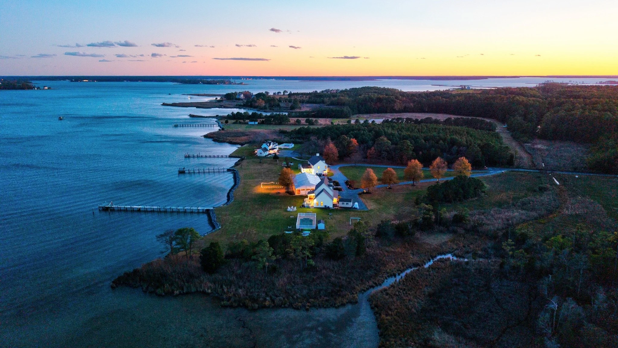 Capturing homes, lifestyles, and unforgettable moments &mdash; from sunrise to twilight.
Cheers to a New Year of listings that wow, drones that elevate, and memories that last.

Happy New Year's Eve!! 🎊🎉🎉
 #TwilightVibes #AtlanticExposure #Trusted