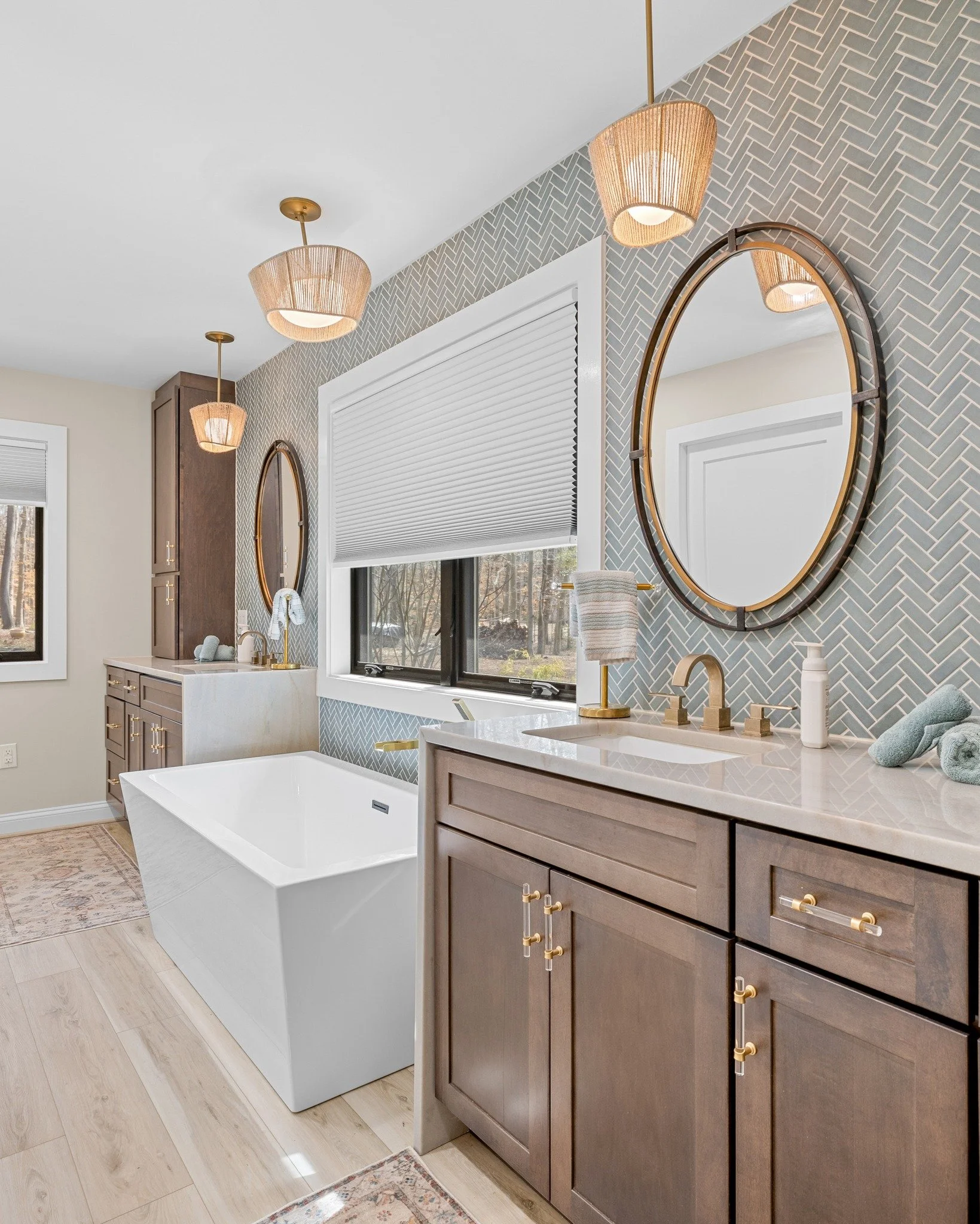 Both spaces feel easy and elevated &mdash; the bedroom soft and inviting, and the bathroom bright, clean, and a little bit like your own personal reset space.
Everything just flows, without trying too hard.
Presented by @tcloudrealtor + @meaganmoorex