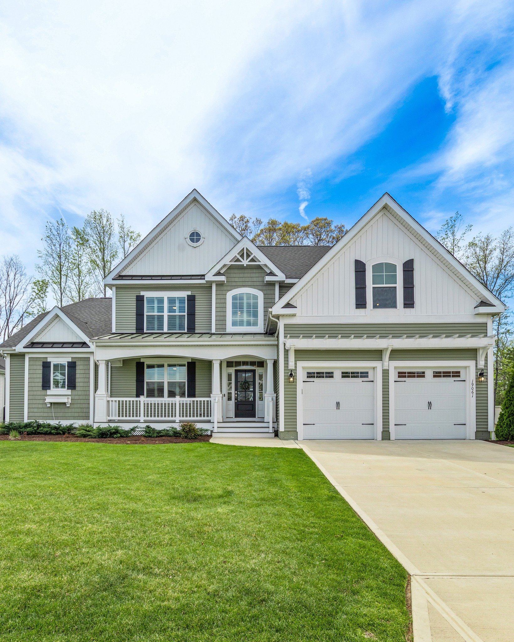 Kicking off our May Spotlight&hellip; and this one just feels special ✨
The kind of bright, airy exterior that makes you pause for a second on a perfect clear day&mdash;you know the feeling.
And then inside&hellip; one of those little details you did