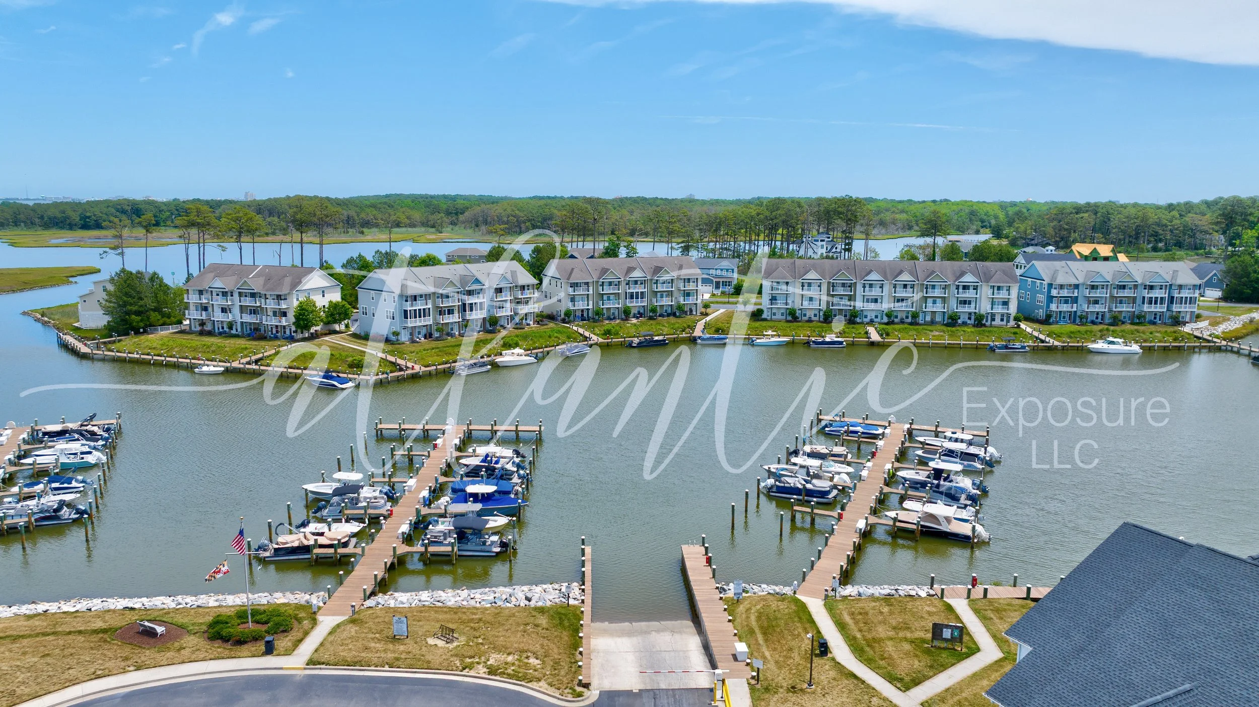 glen riddle marina logo-1.jpg