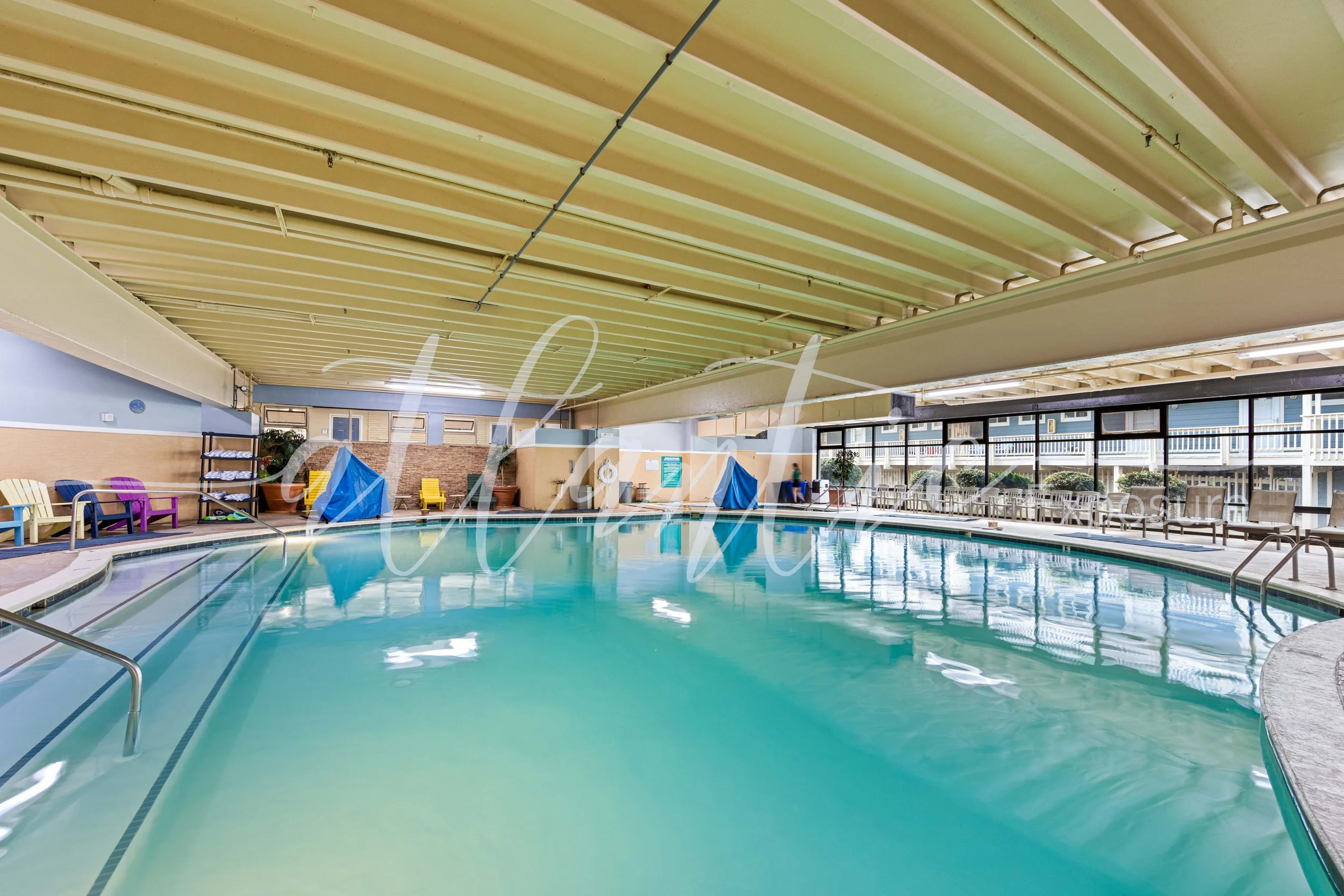 Carousel indoor pool