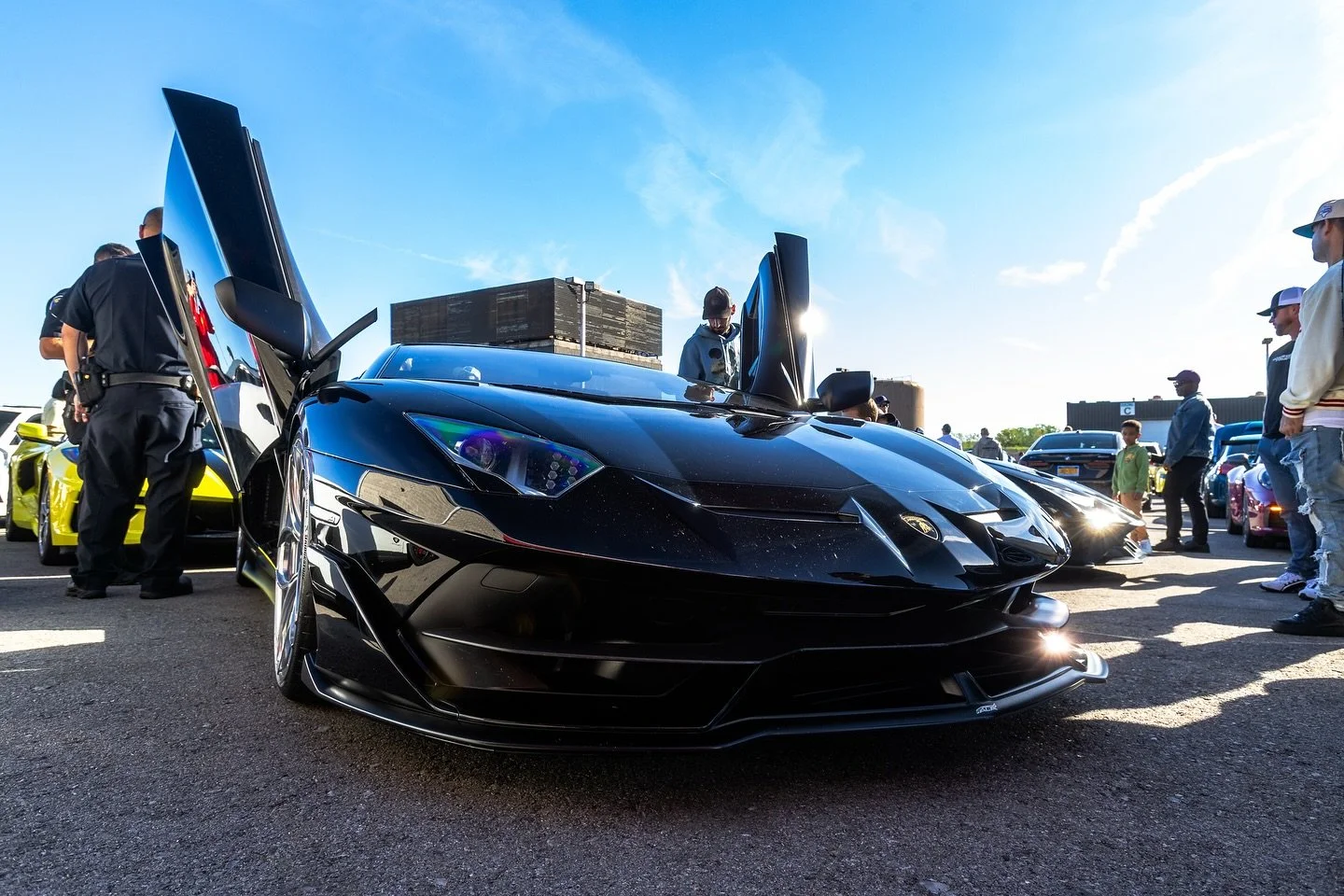 Still falling over the views from September @carsandcoffeeroc 🍂🙌

#carsandcoffee #rochesterny #eatsleepracerepeat #smilesformiles