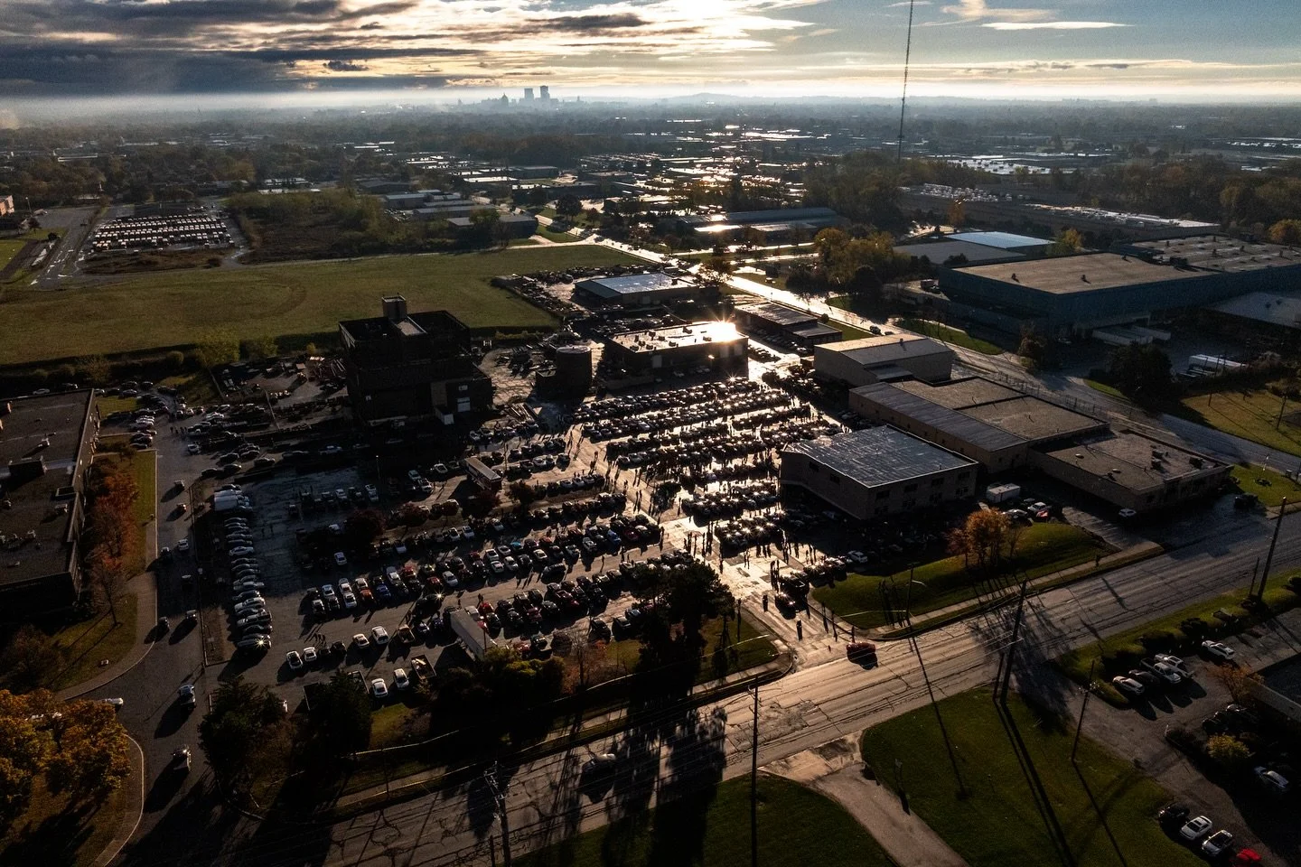 A particularly spooky Saturday morning @carsandcoffeeroc 👻🎃
#carsandcoffee #rochester