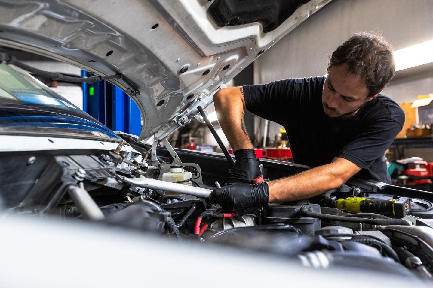 Heat as unpredictable as the forecast? When the weather outside is frightful, don&rsquo;t let your vehicles health be anything but delightful!🌨️🥶🚗

🌐For more info on winter maintenance, snow tires, and more, visit our website or give us a call!

