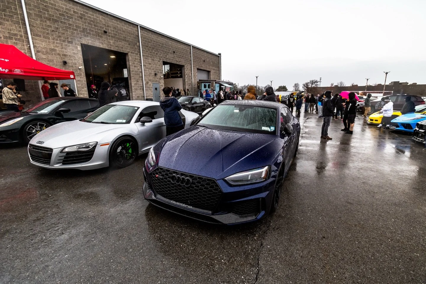 Seasons of @carsandcoffeeroc 😎☕️🛞
Which Saturday mornings are you looking forward to most this year?🌺☀️🍁

#carsandcoffee #rochesterny #eatsleepracerepeat #smilesformiles #tlss