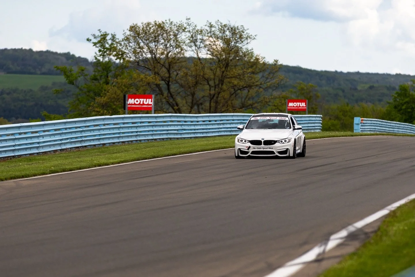 Got a need for speed? Our Track Rentals are the perfect solution to get up to pace, without the worry of planting your own vehicle on the apex!😈🏁

🌐For more info on track events, track rentals, and more, visit our website or give us a call!

#moto