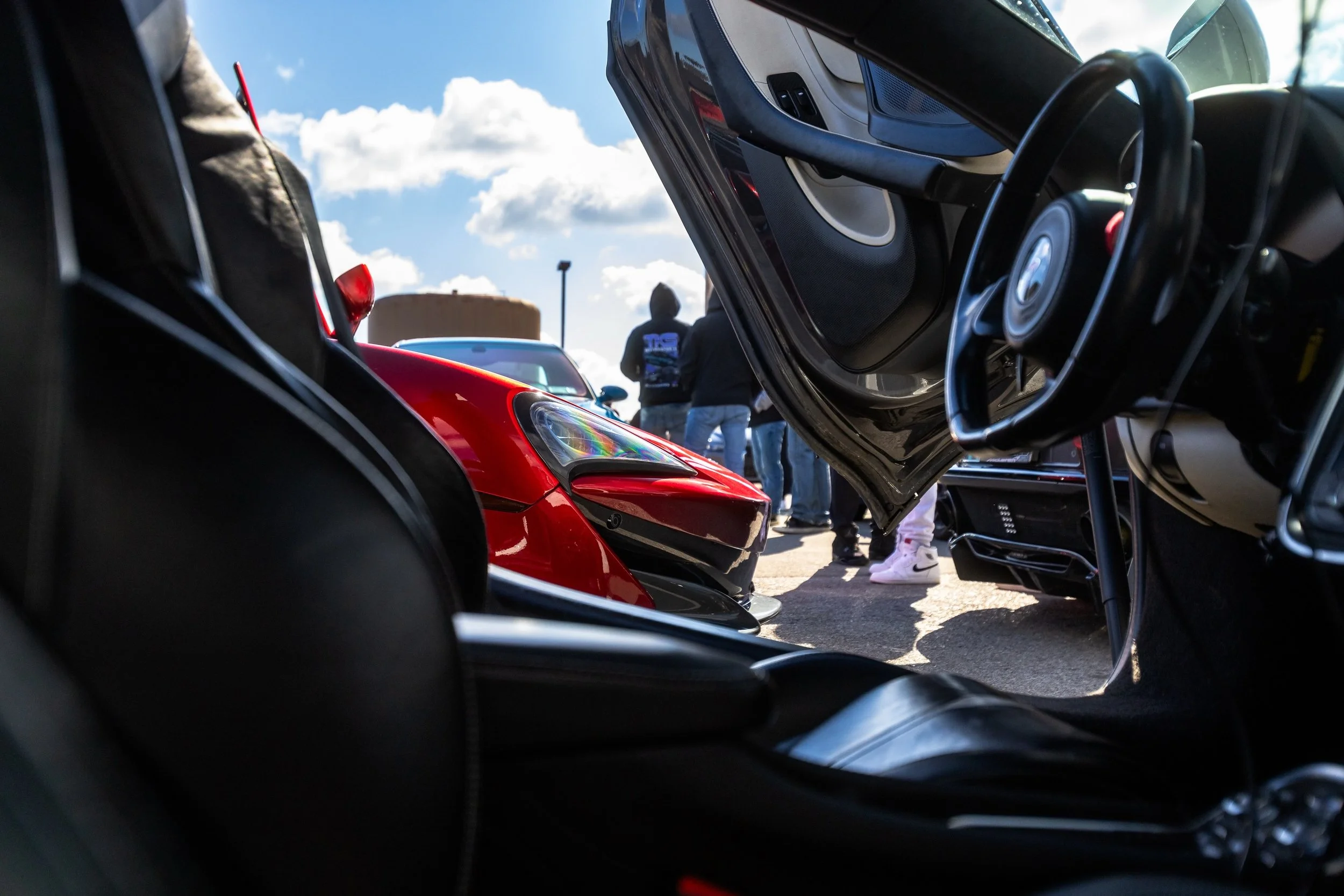 Cannot wait for the colors to blossom @carsandcoffeeroc this month!🌼☀️🤩

#carsandcoffee #rochesterny #smilesformiles #eatsleepracerepeat
