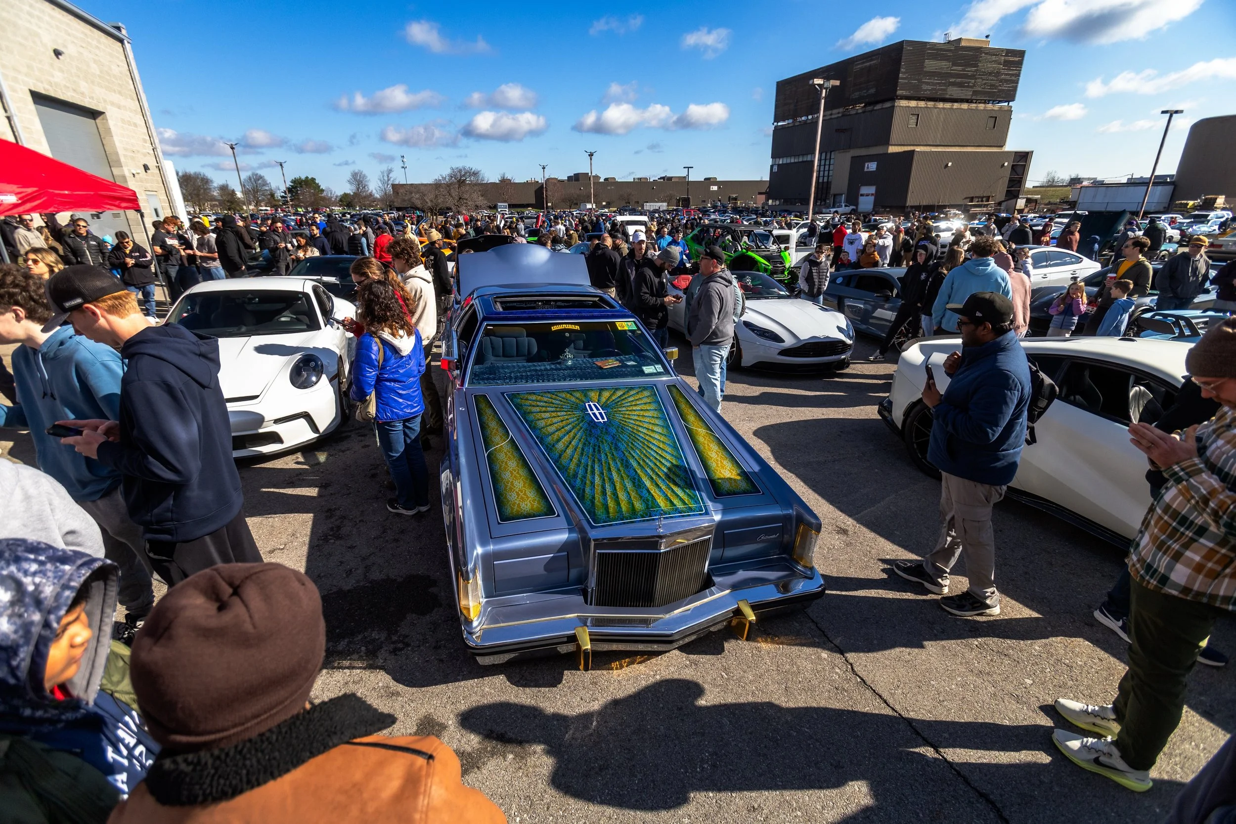 Only 2 more Saturday mornings without these views🤩☕️🚘

@carsandcoffeeroc #carsandcoffee #rochesterny #eatsleepracerepeat #smilesformiles