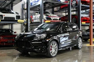 2013 PORSCHE CAYENNE GTS