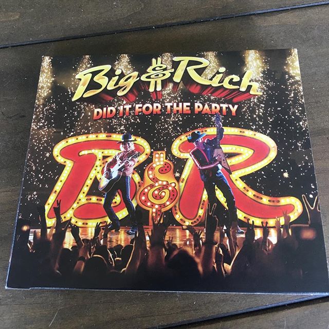 Just picked up my copy of the new @bigandrichofficial record at @walmart!! So fortunate to be apart of it!! Congratulations to everyone involved &amp; big thanks to @bigkennytv &amp; @johnrichofficial for giving young new writers a chance. Much love!