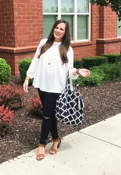 Top: e. Allen Boutique Denim: e. Allen Boutique Tote: Madewell