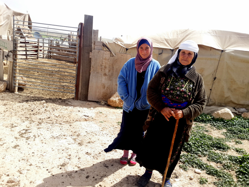 B’Tselem, image 1, Mother and Daughter.jpg