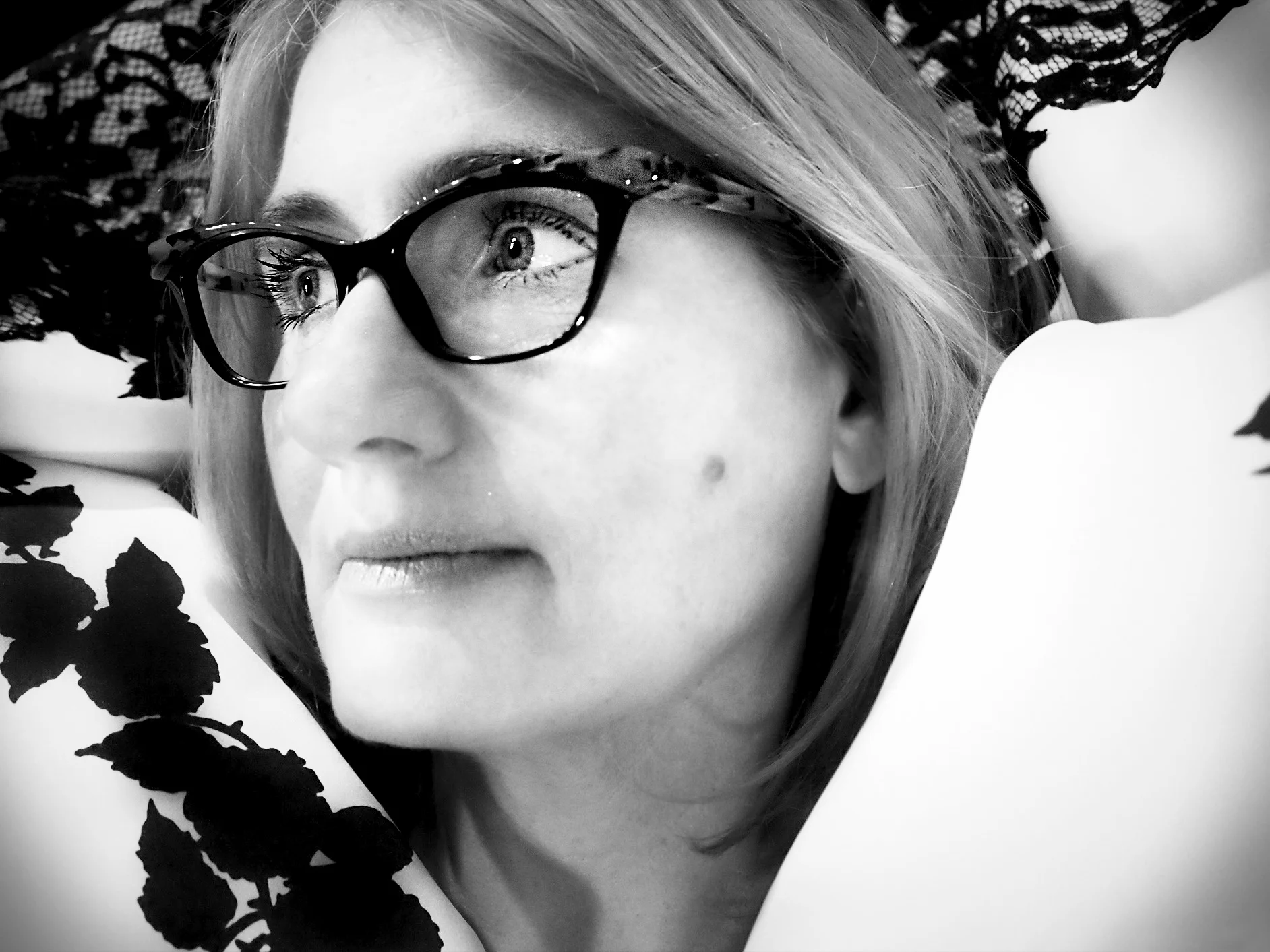 Lynn3 bw.jpg_effected.jpg