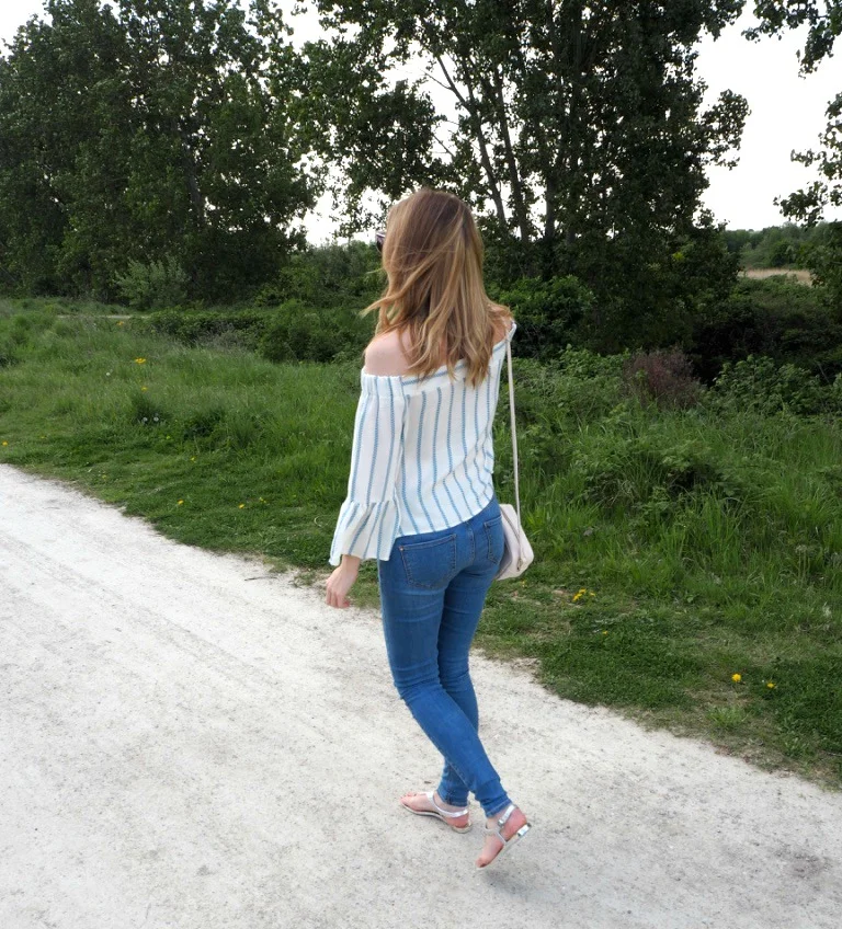 Off Shoulder Stripes 3