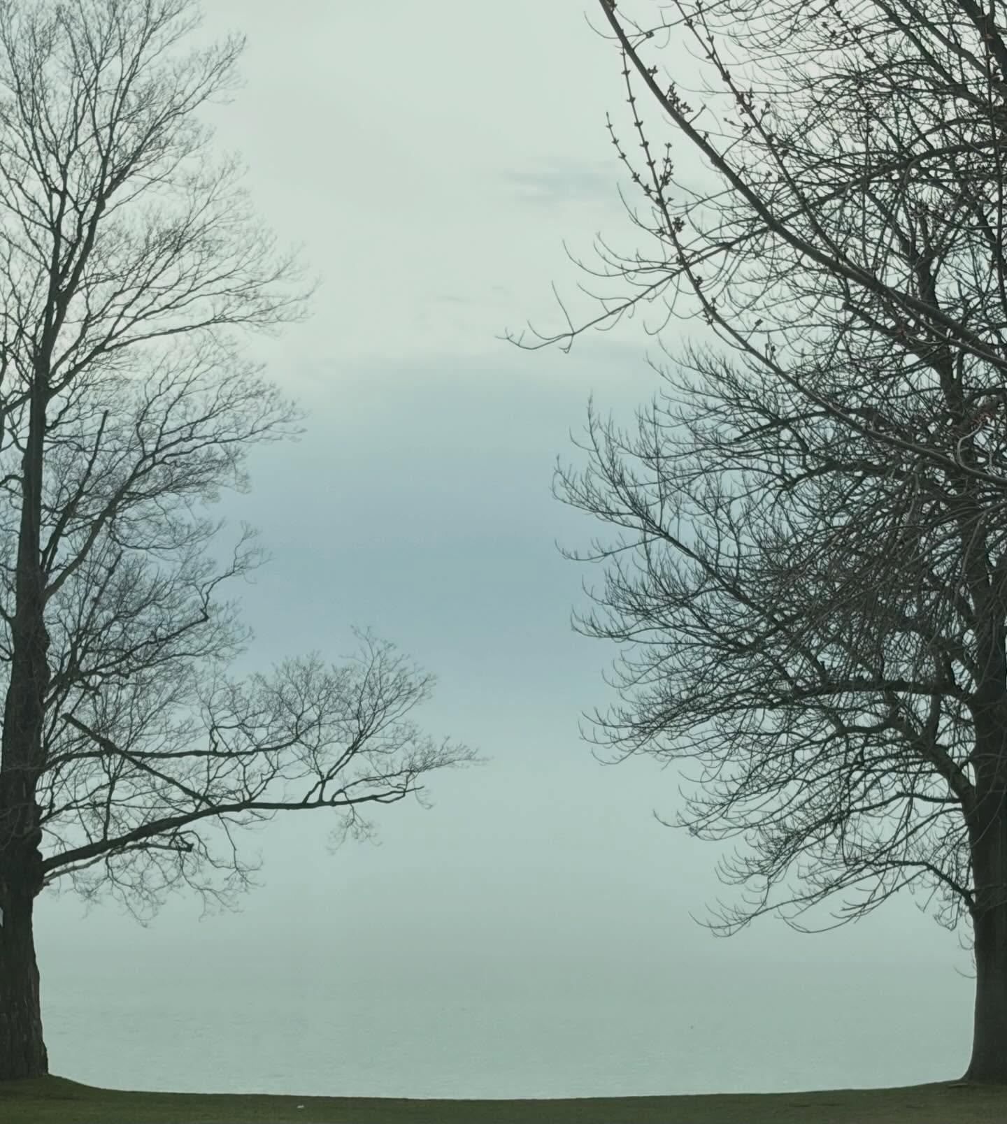 Let&rsquo;s Be&hellip; where the water meets the sky 🩵