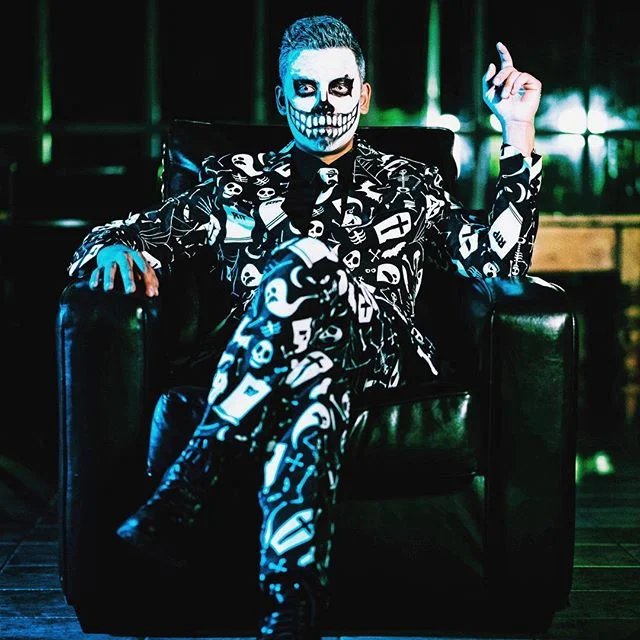 Another birthday. I think I&rsquo;ve aged well. 💀 -
-
Thanks @peterhancock for the photo assist and the killer makeup 🎨 📸 👌🏽