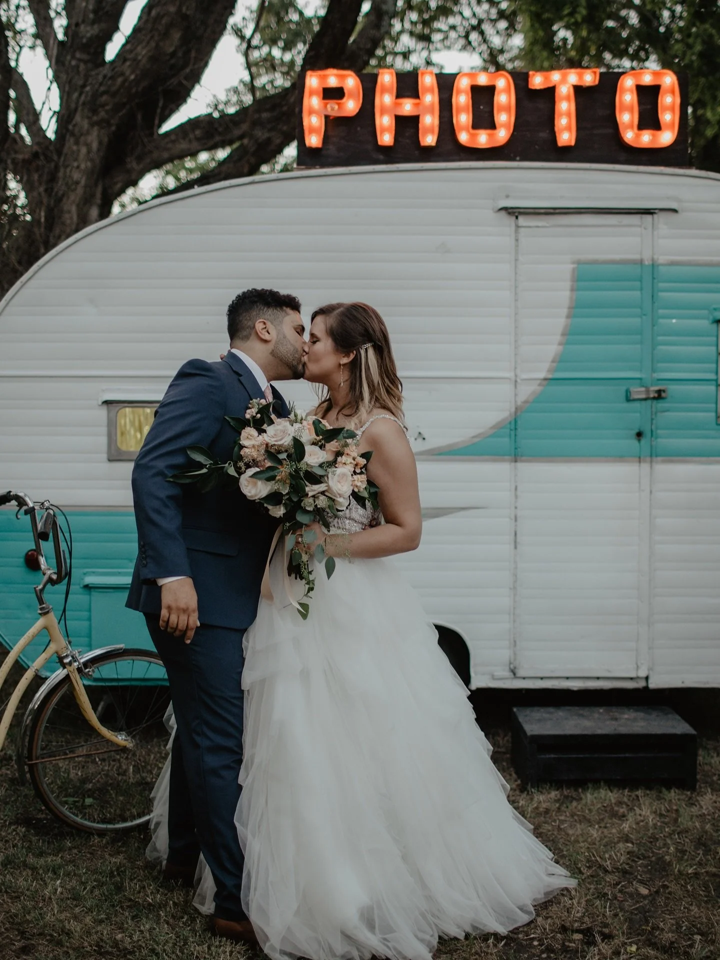 Celebrating 8 years of package weddings 🤍 Happy anniversary to these two, and all of our amazing vendors friends who we&rsquo;ve had the joy of working with over the last 8 years! 

Photography @cactusandcoastphotography @saydedelayne 
Videography @