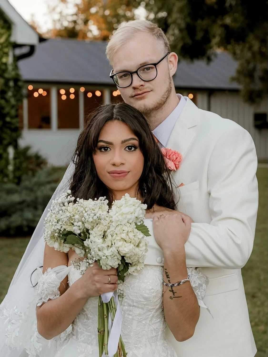 Fall weddings are here 🍂 Here&rsquo;s a look back on this beautiful fall wedding from last year 🤍

Photography @lu.velazquez_ 

#bridesofnorthtexas #theknottexas #theknot #fallweddings #weddingvenue #texasweddingvenue #texasweddings #weddingvenue