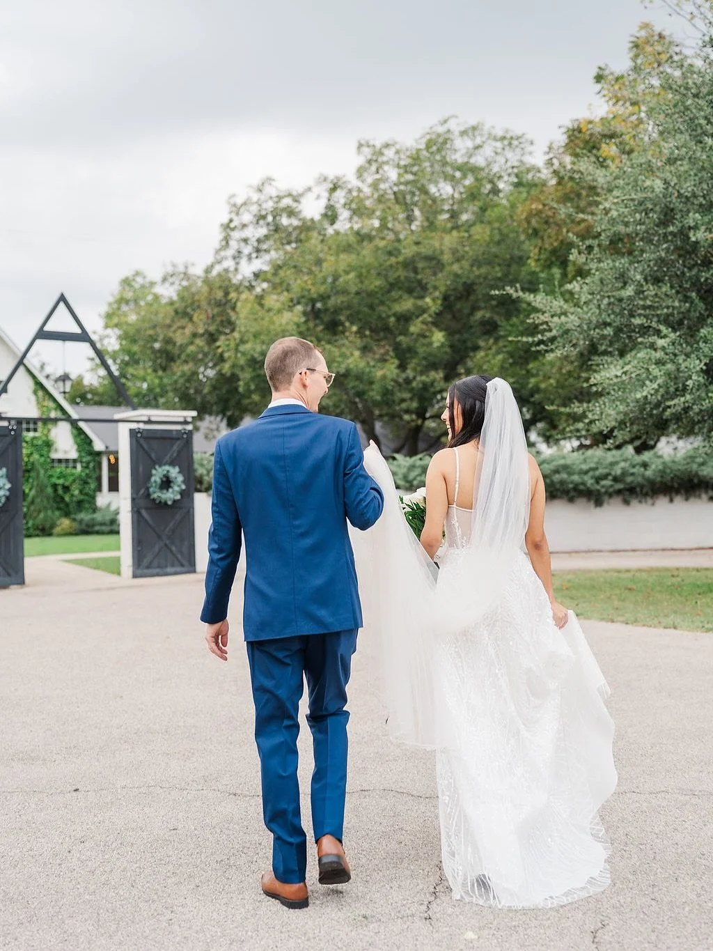 Walking into forever at the venue of your dreams 🤍

Photography @gingersnapstudios 
Planner @emeraldandivyweddings 
Florist @hautepoppiesfloral 
Hair @emilycarter
Makeup @sheridanparr
Videography @twofeatherfilms 
Catering @fivestareventservices 
Ba