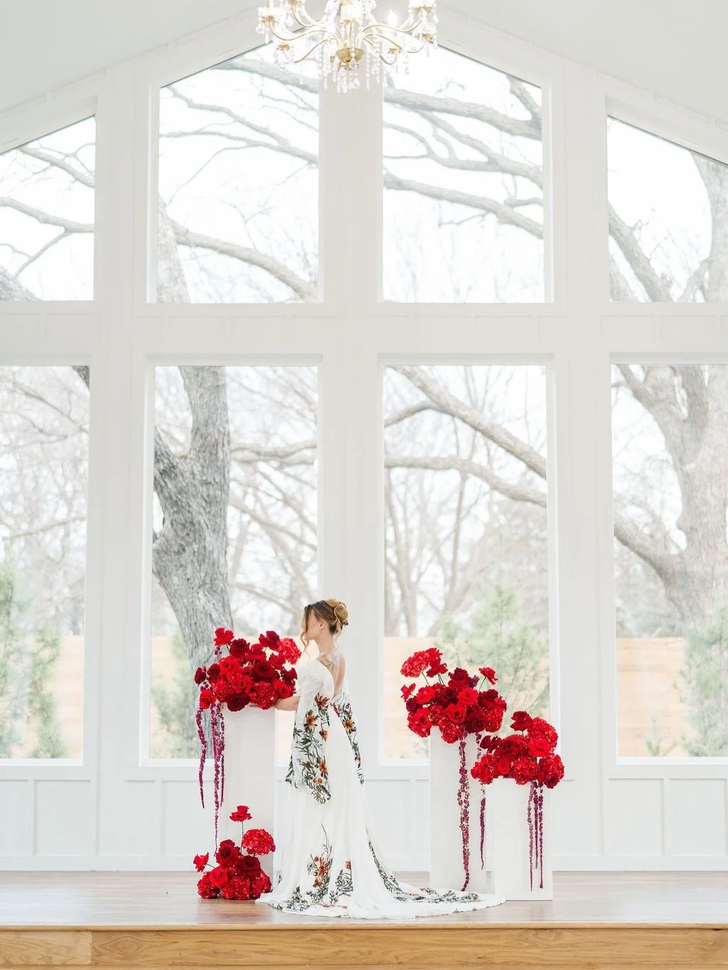 Where timeless romance meets bold, romantic florals 🌹🤍

We absolutely loved this chapel set up. Thank you to all of the incredible vendors who brought this open house to life.

Photography @gingersnapstudios 
Chapel florals @fullyflourishedandco 
P