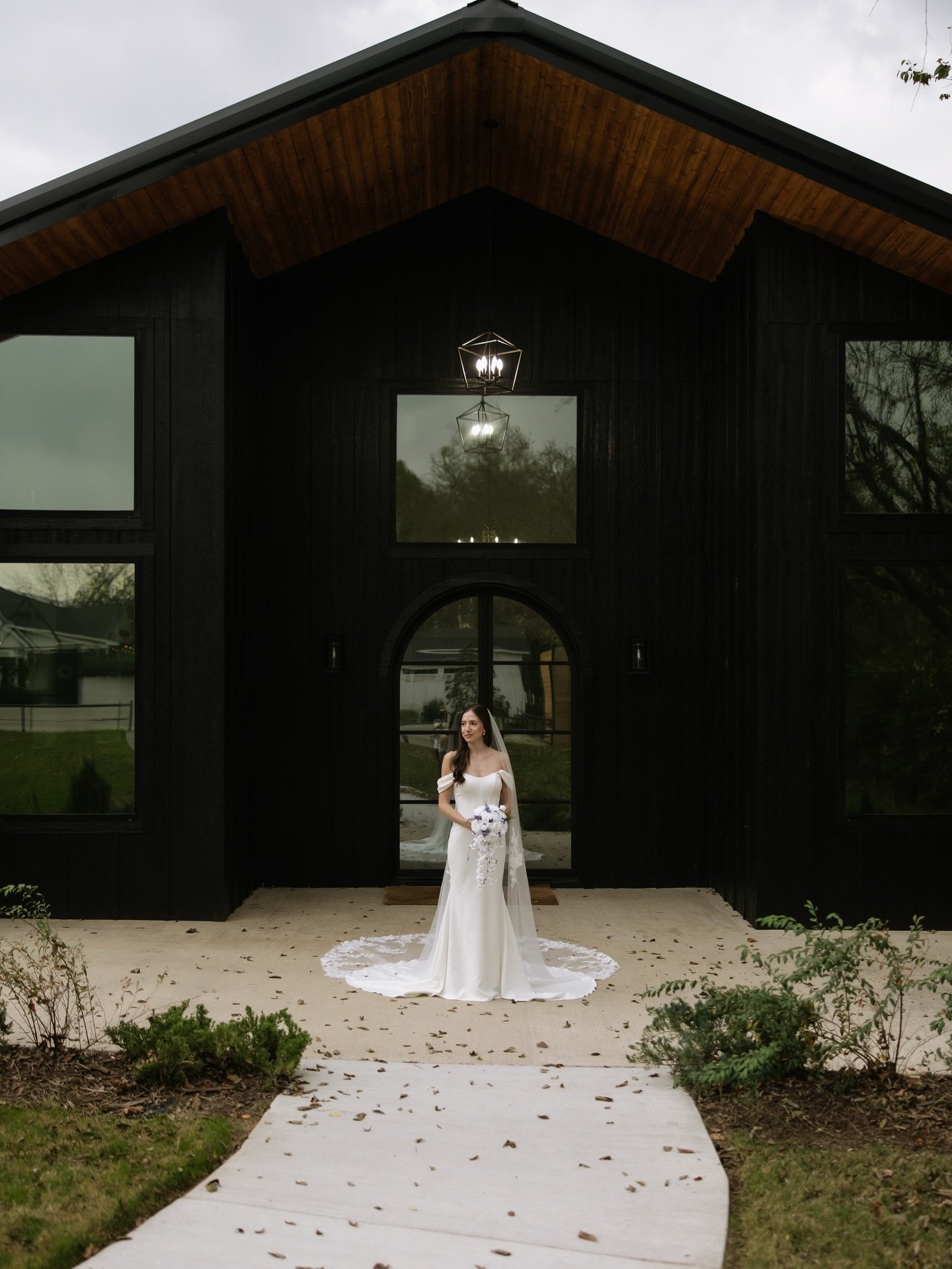 Beautiful bridals at The RoseMary 🤍

Photography @jena.leighphoto 

#texaswedding #texasweddings #bridal #bridesofnorthtx #northtexasweddingvenue