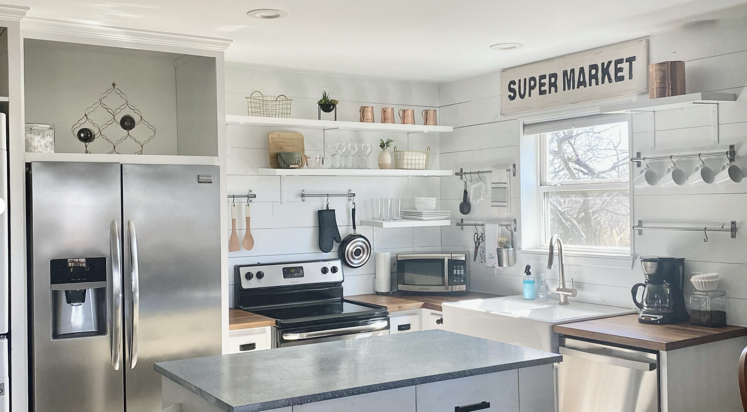 Unit B-Sleeps 6