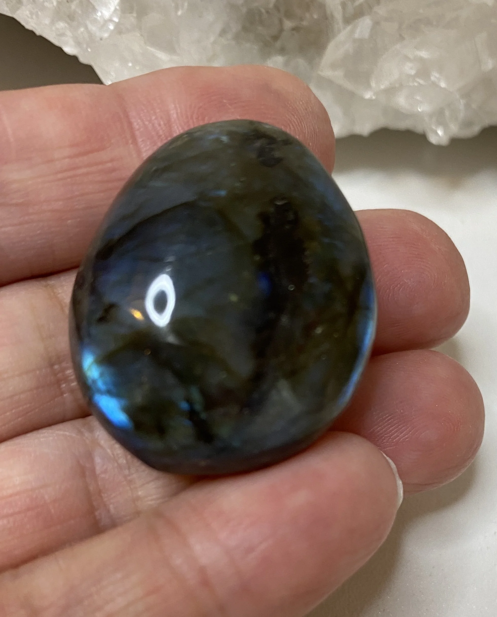 AAA LABRADORITE PEBBLES38.JPG