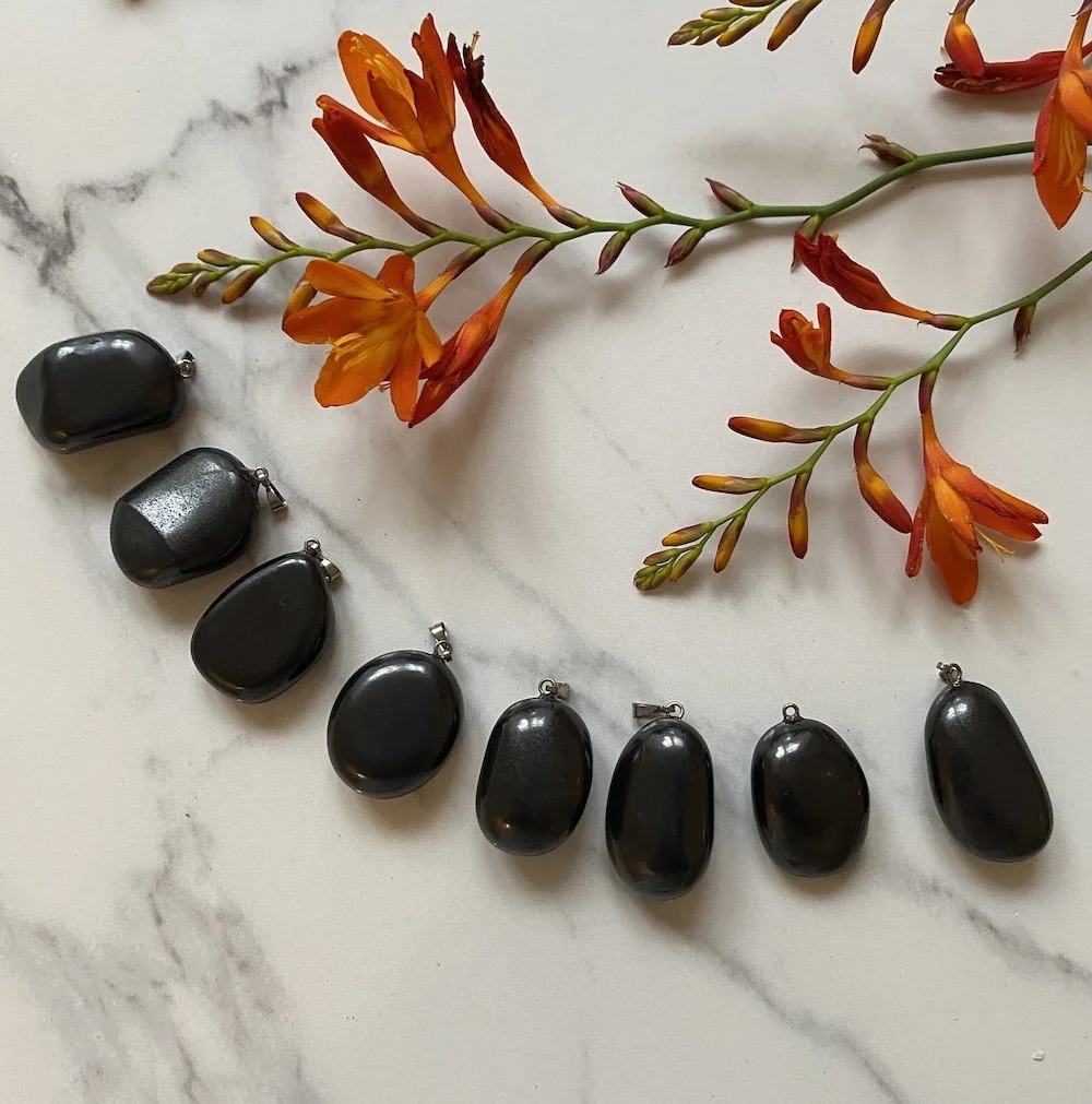 Shungite pendants5.JPG