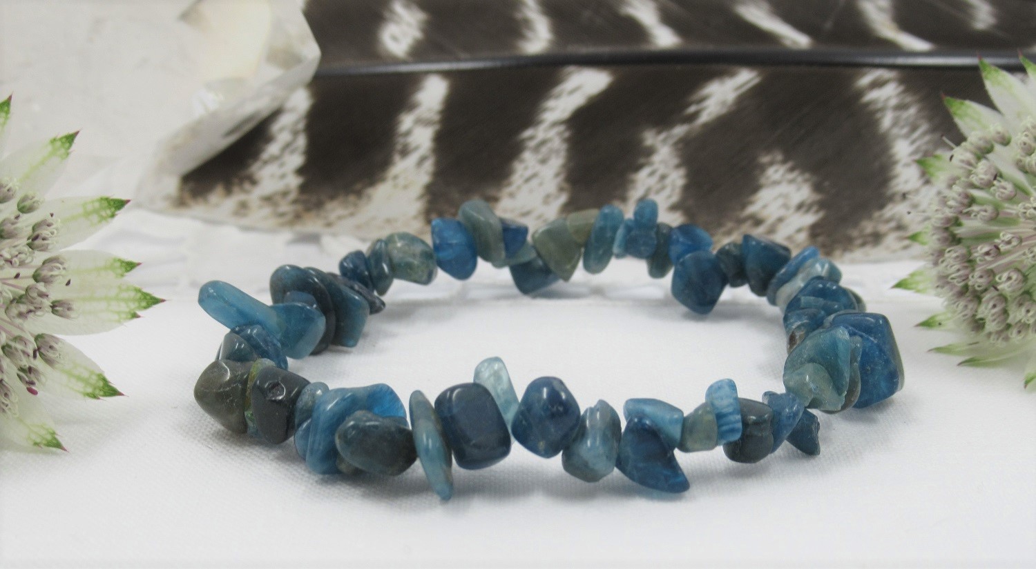 apatite-bracelet-gemchip-close.JPG