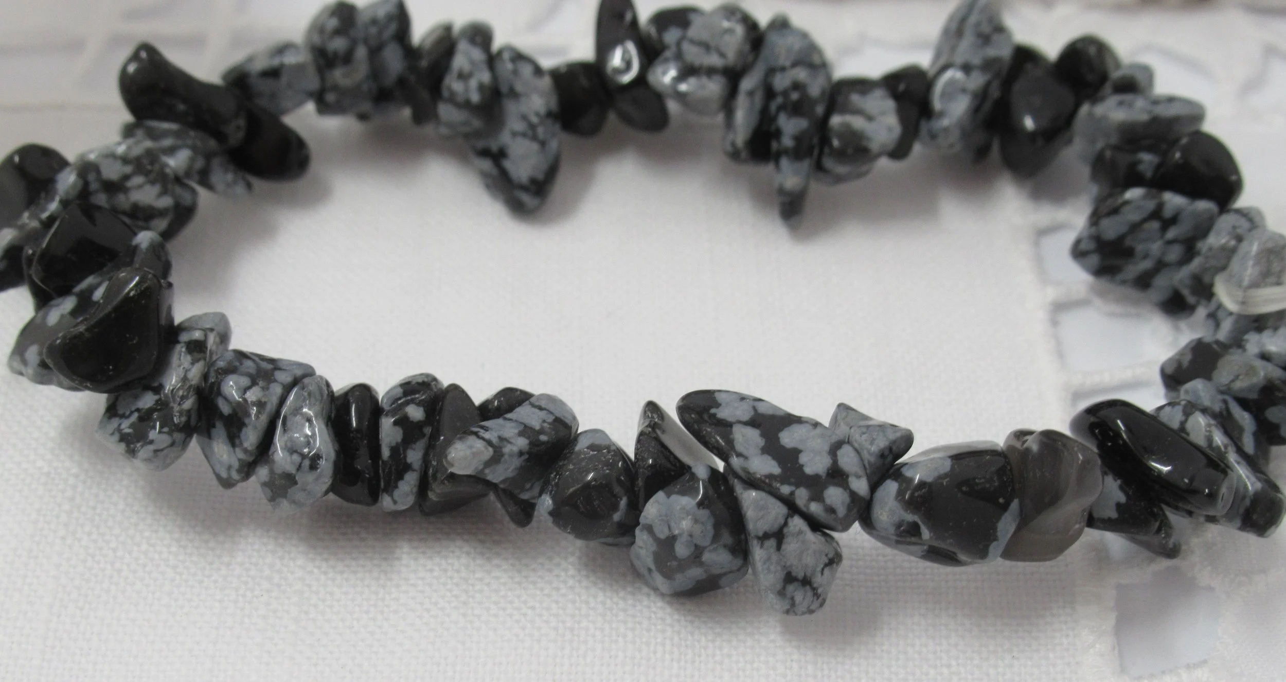 obsidian-snowflake-gemchip-bracelet.JPG