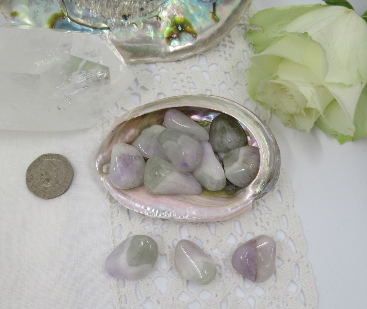 Sue Webshop_Pictures_Tumblestones_Amegreen1.JPG