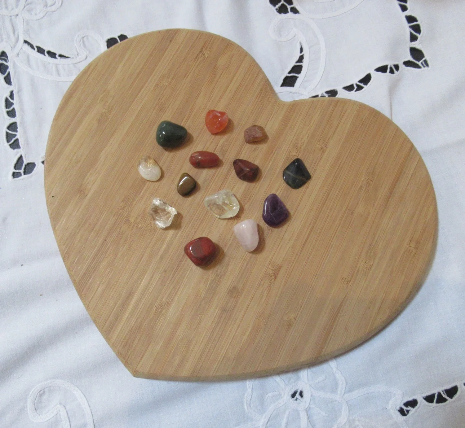 Sue Webshop_Pictures_Tumblestones 100g 50g Mix5.JPG