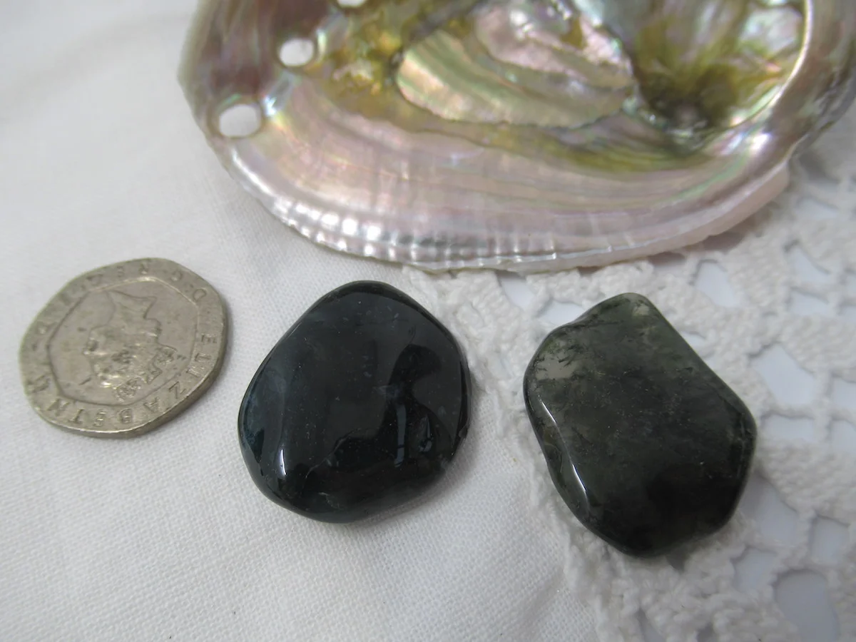Webshop_Tumblestones_MossAgate1.JPG