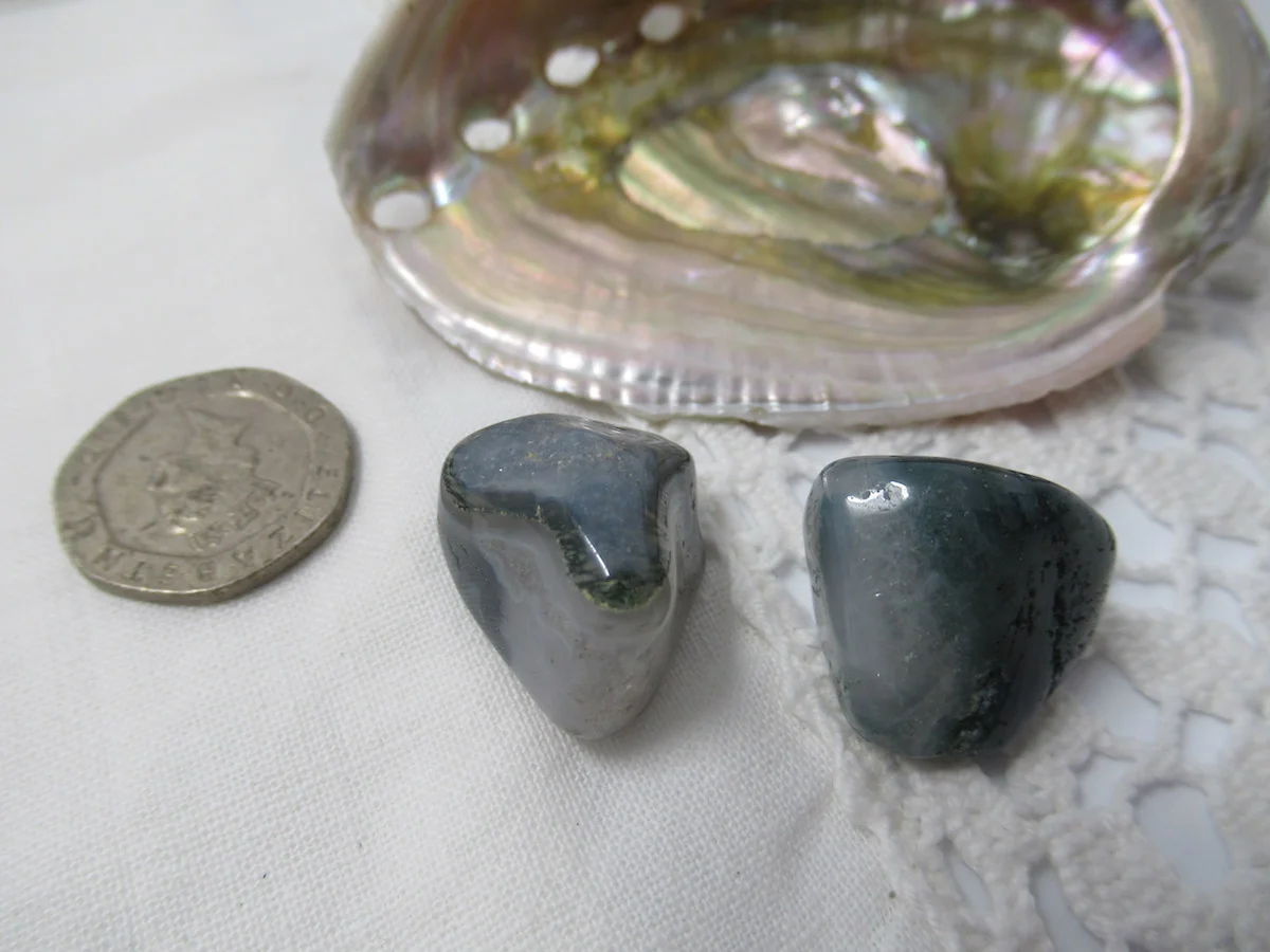 Webshop_Tumblestones_MossAgate2.JPG