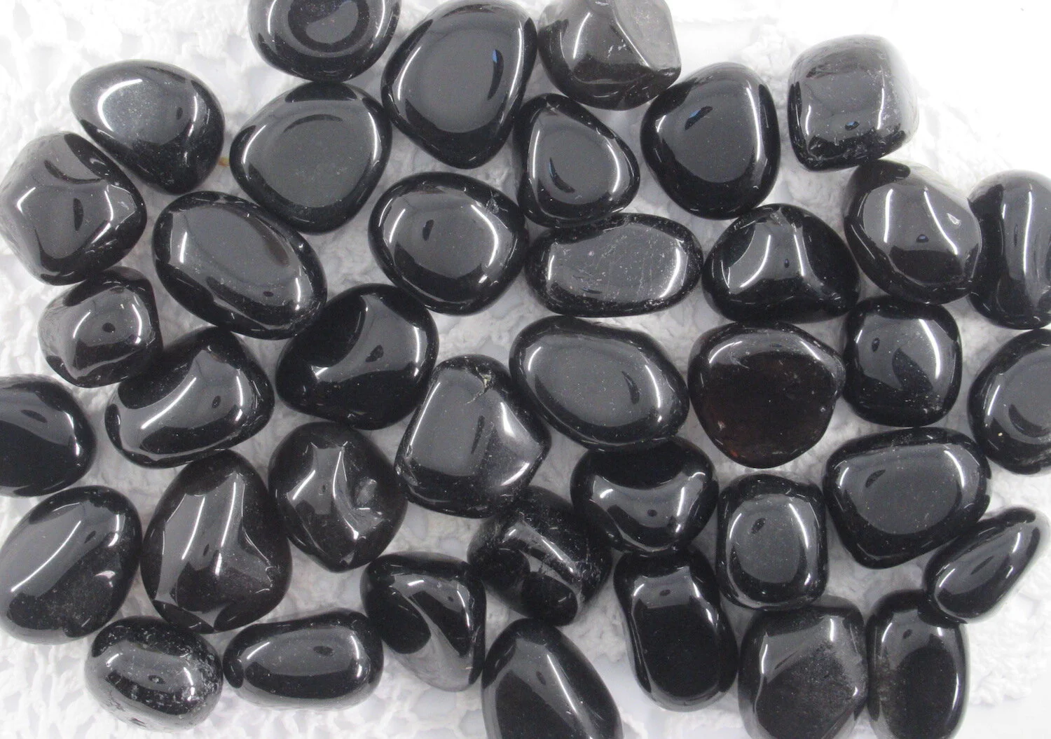 Webshop_Tumblestones_Black Obsidian1 copy.jpg