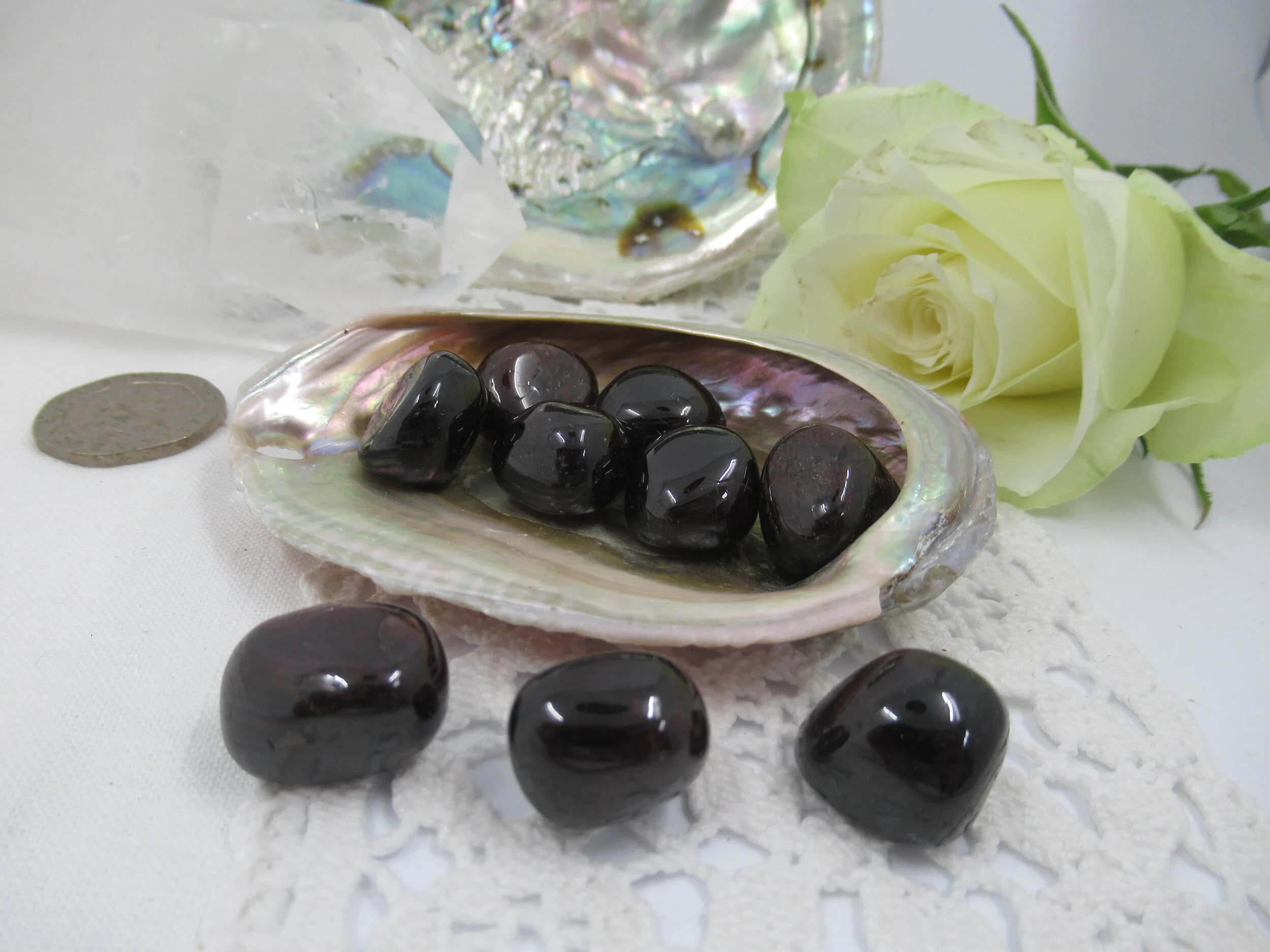Webshop_tumblestones_Garnet1.JPG