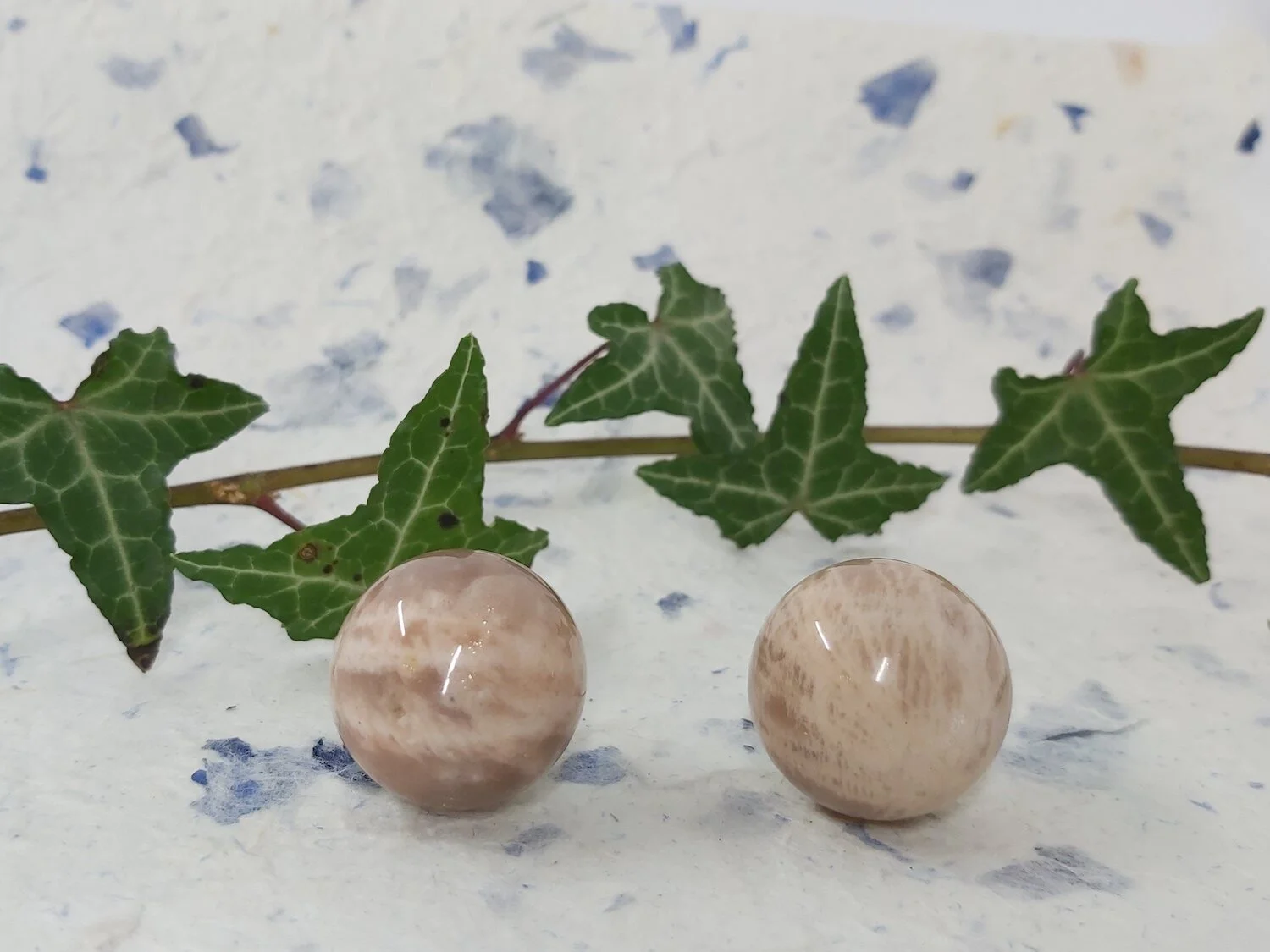 Webshop_Spheres 1inch_Moonstone.jpg