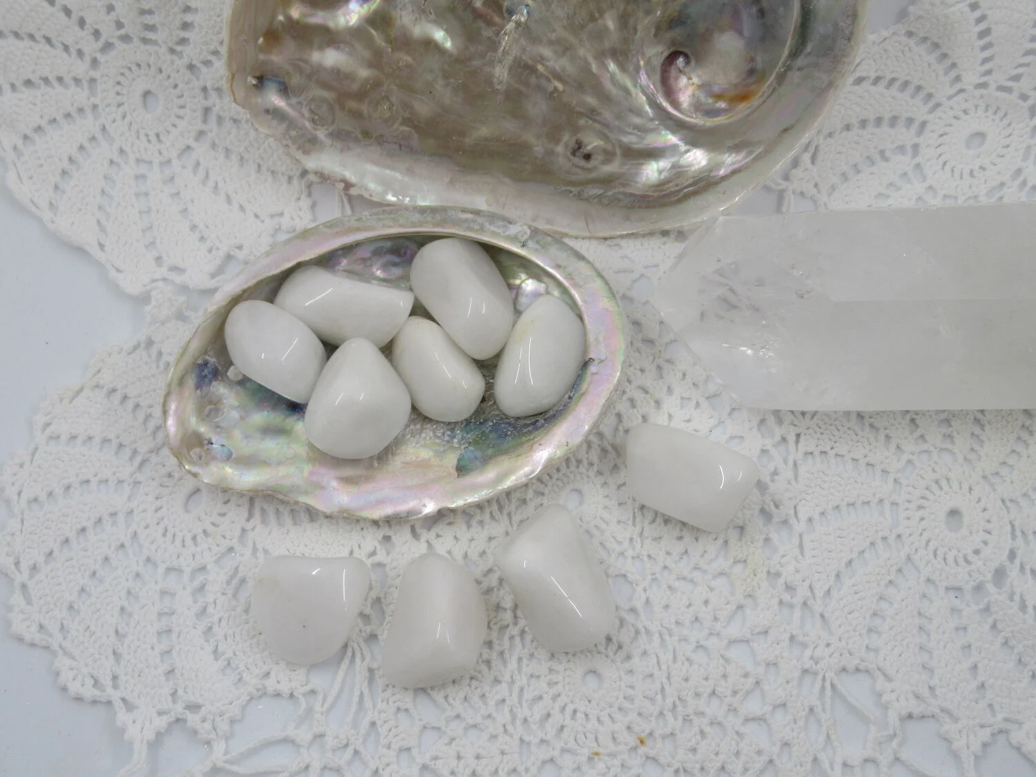 Tumblestones-Snow Quartz3.JPG