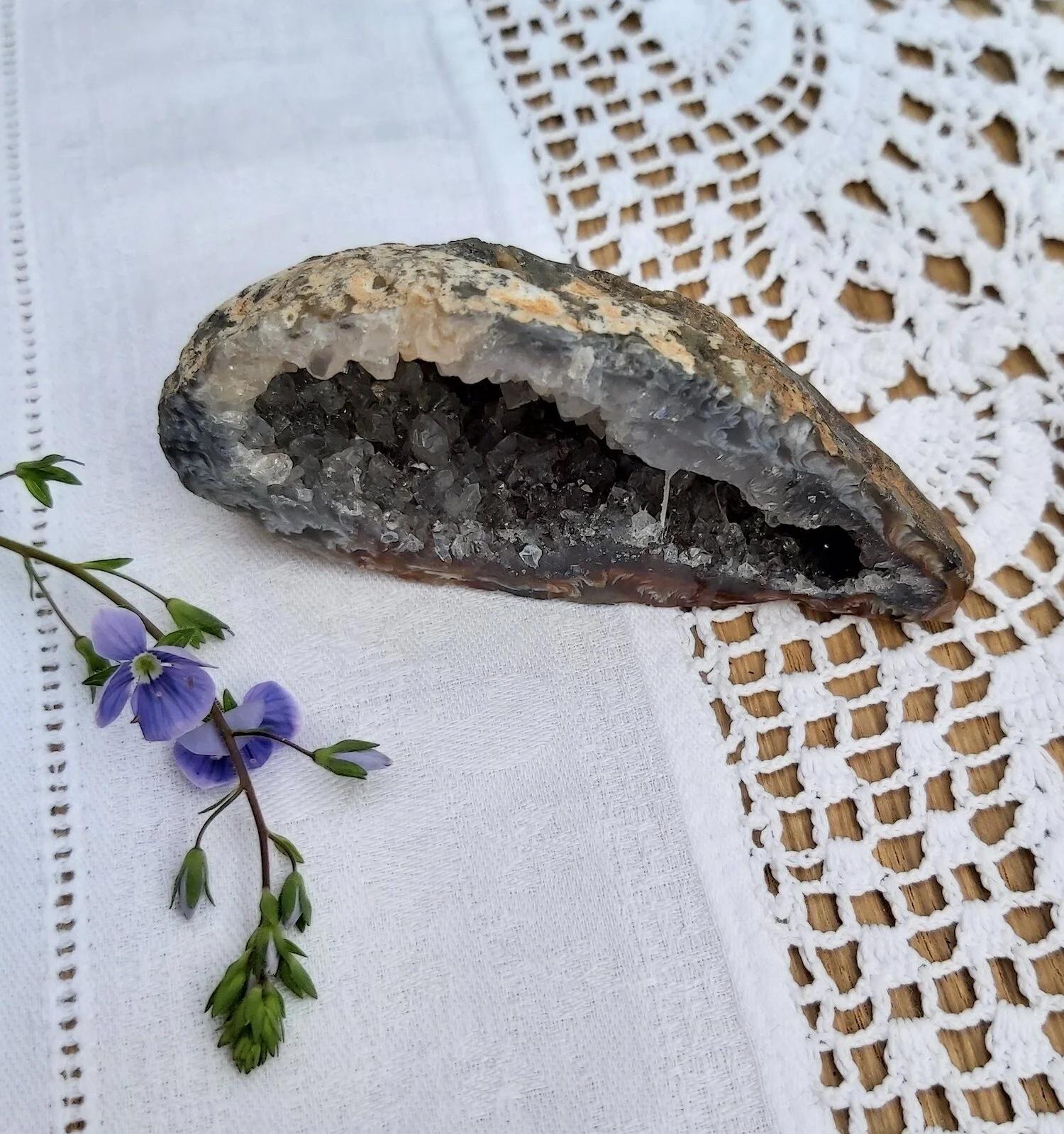 Webshop_Rough_Agate_Geode_31.jpg