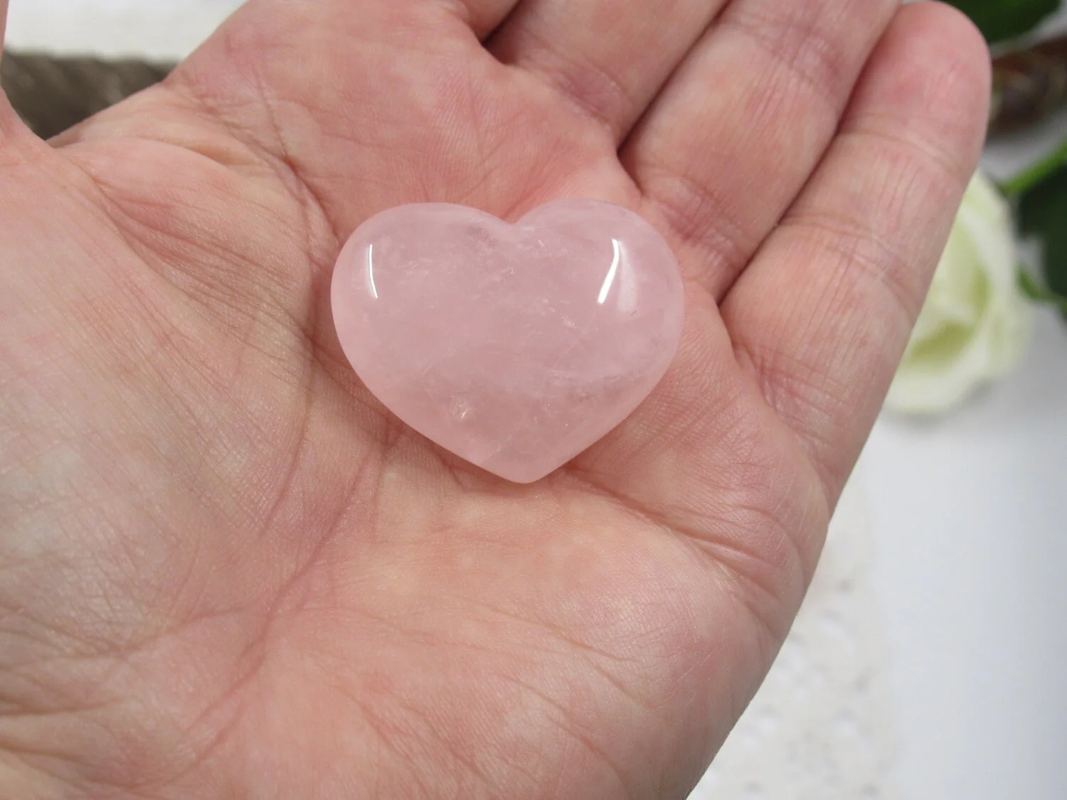 Webshop_Heart_RoseQuartz_30mm 2.jpeg