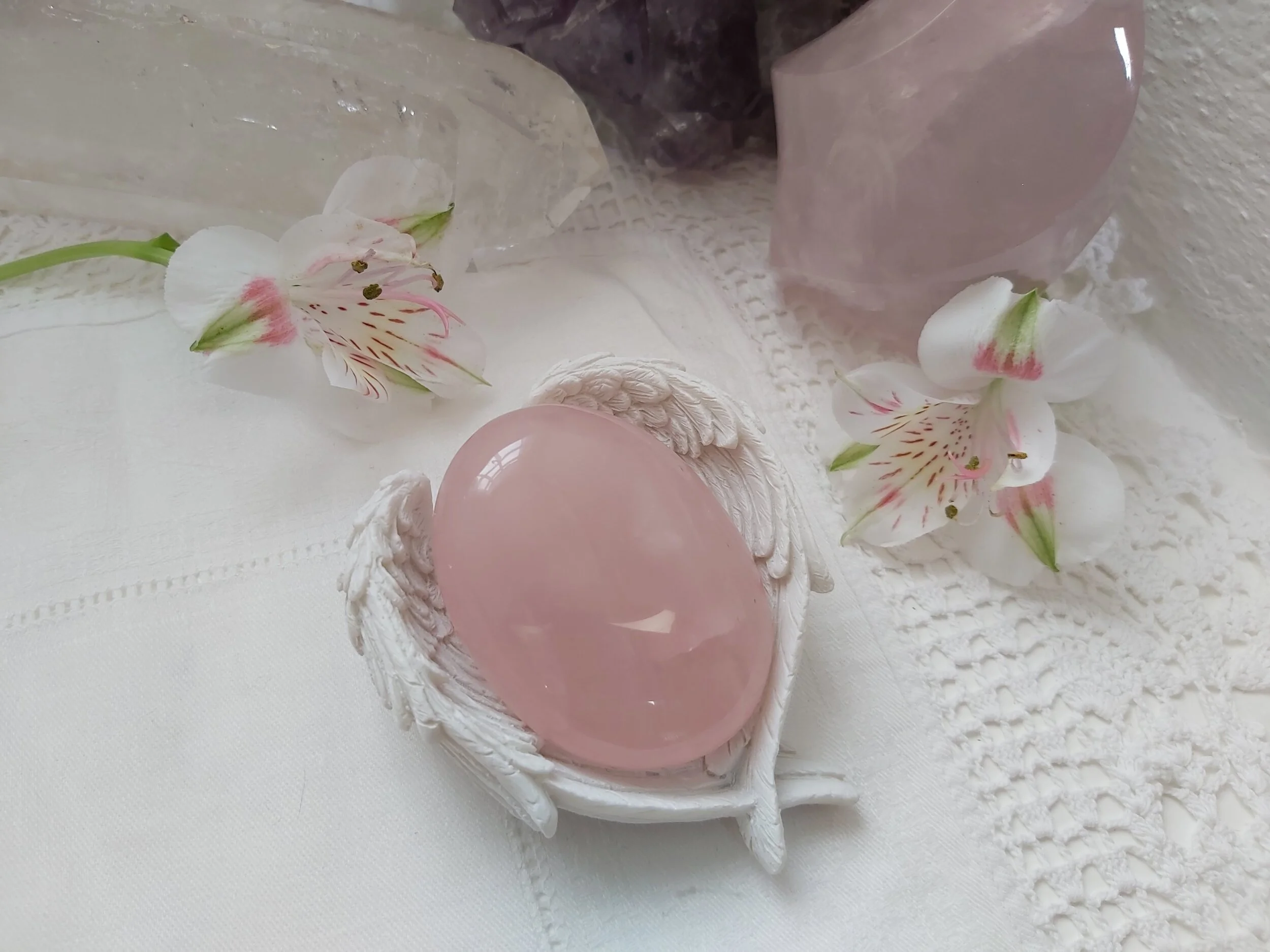 Webshop Rose Quartz Oval Pebble.jpg