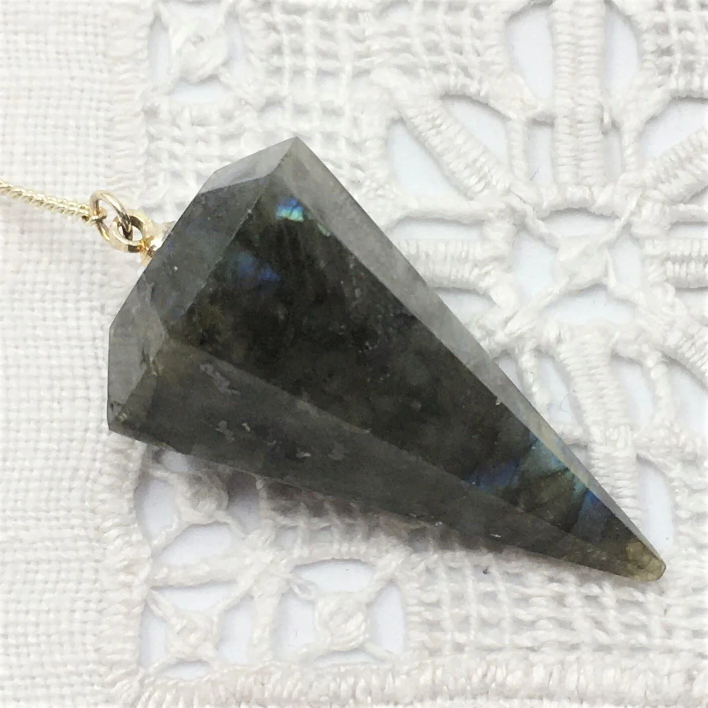 Pendulum Labradorite bead 1.JPG