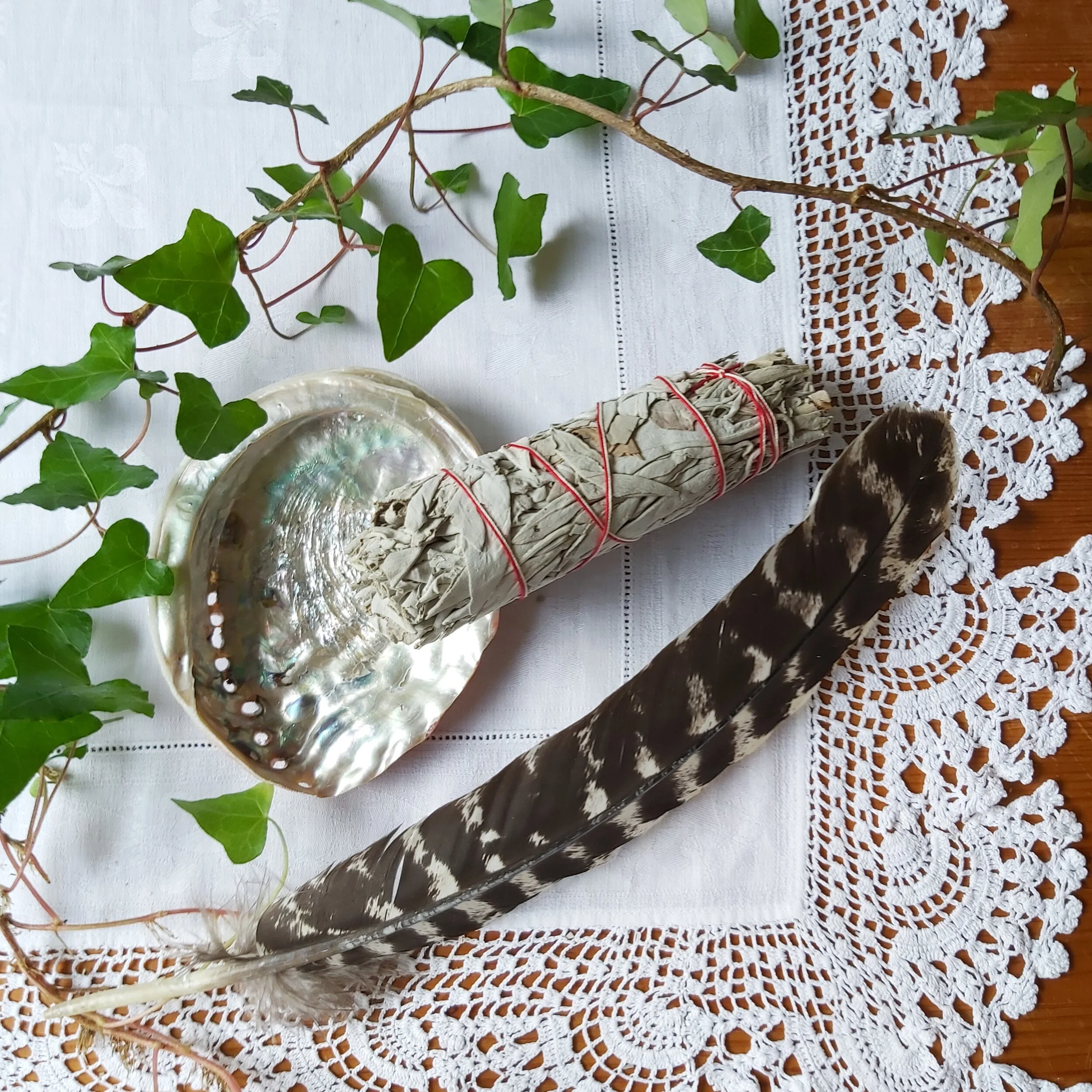Webshop_Smudge Kit with medium bundle.jpg