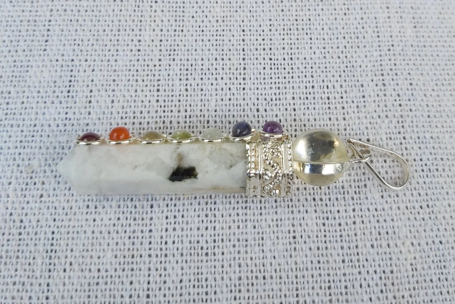 Webshop_Pendant_Moonstone Chakra1.jpg