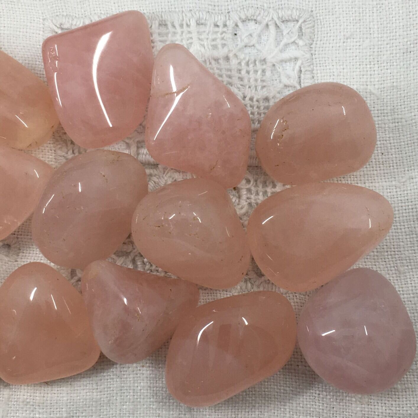 Rose Quartz med 3.JPG
