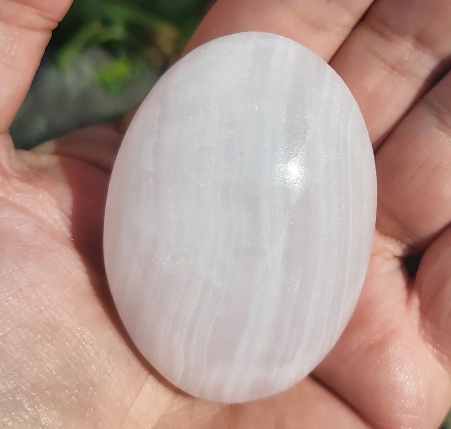 Webshop_Pebble_Manganocalcite2.jpg