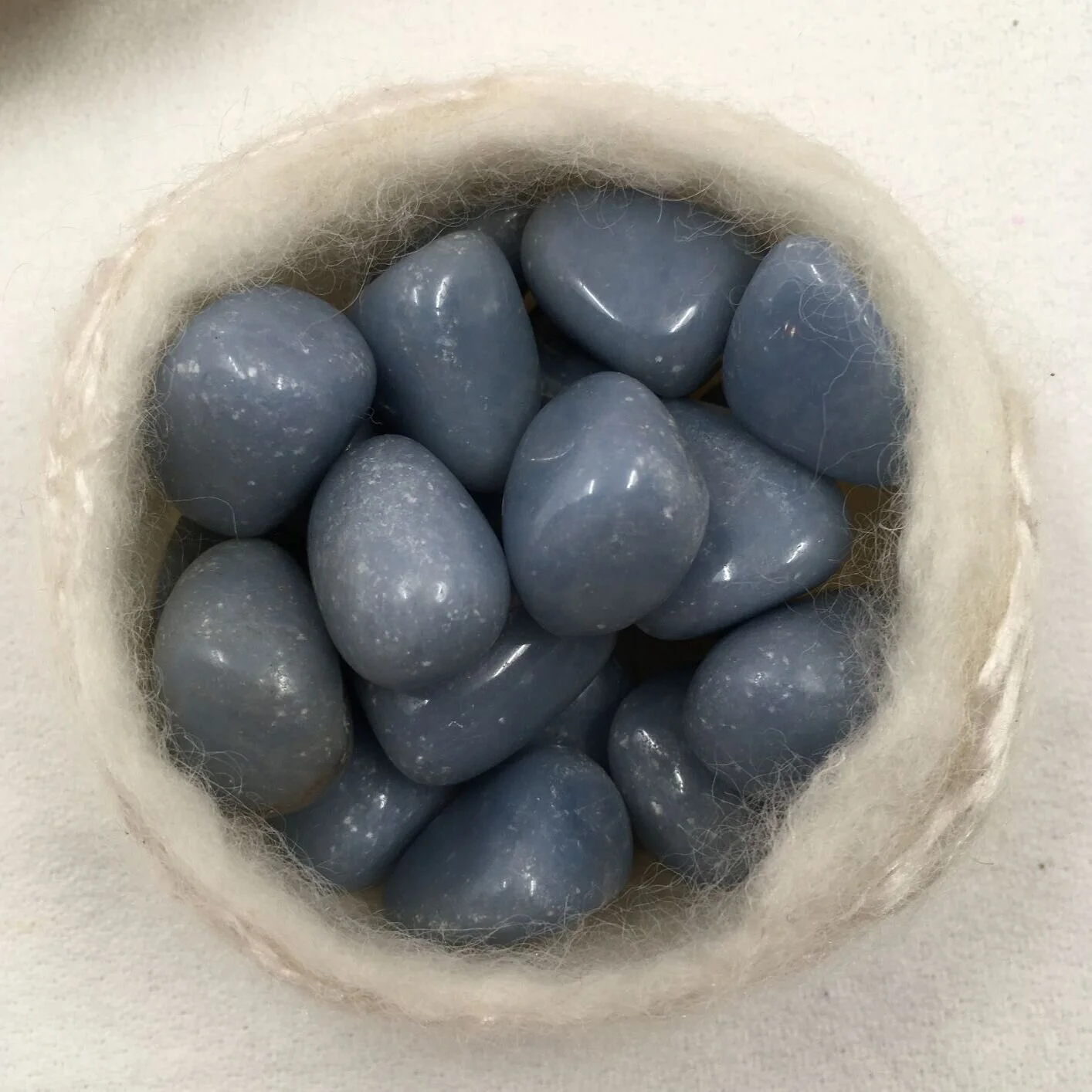 Angelite £1.50 2.JPG