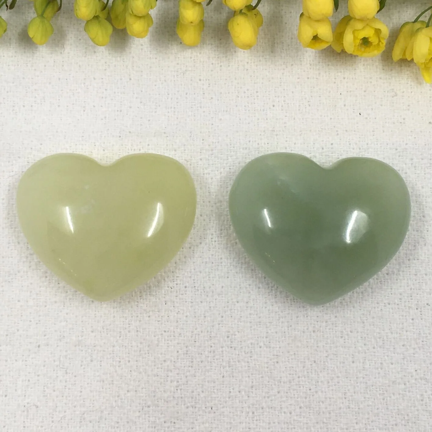 Bowenite/New Jade Heart 32mm
