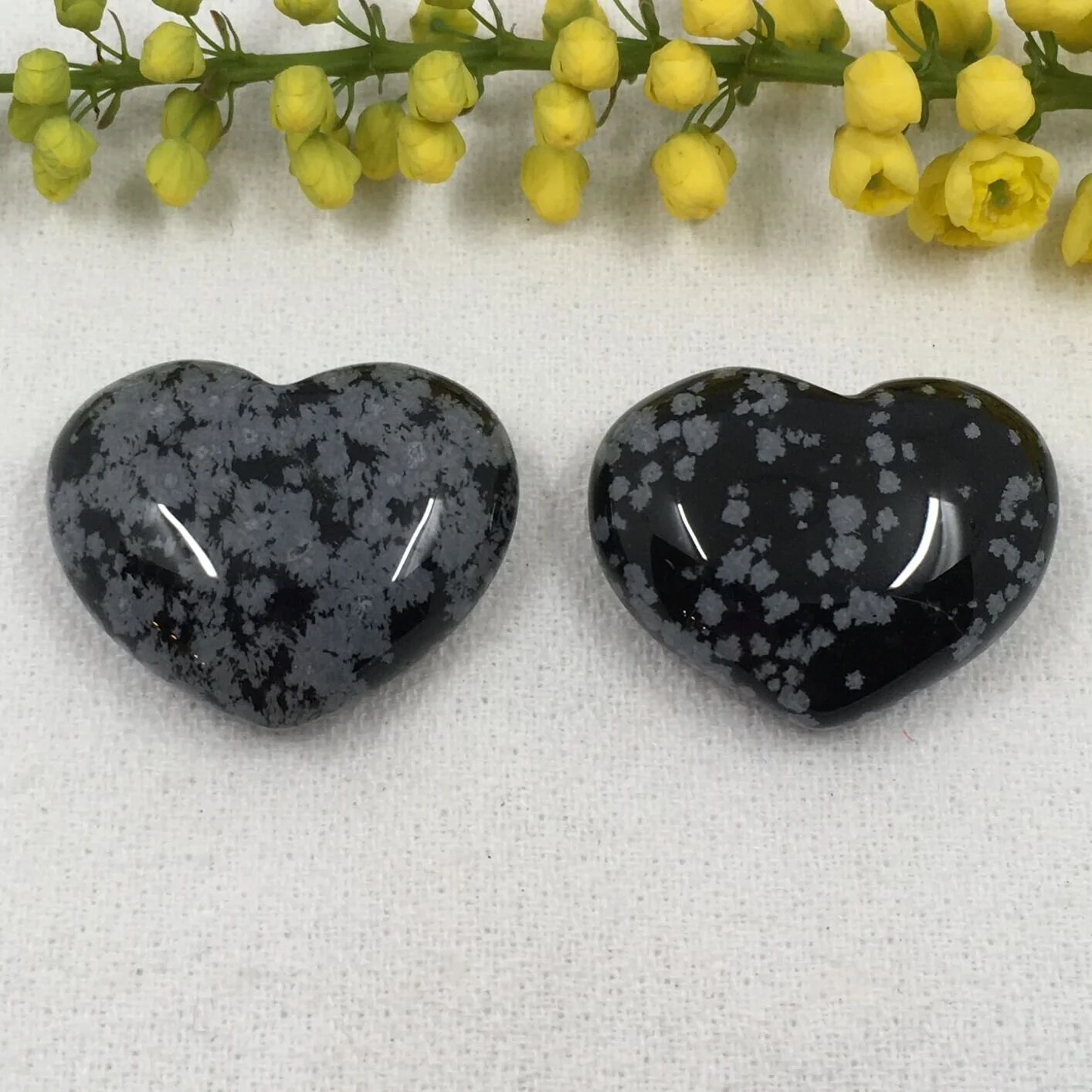 Snowflake Obsidian Heart 32mm